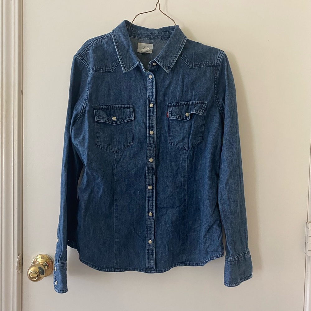 Levi’s Denim Button Down Shirt